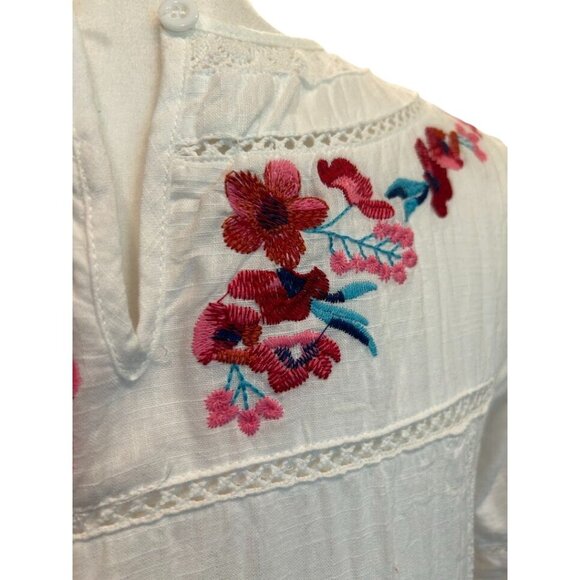 Pink Lily White Floral Embroidered Dress Size S Short Sleeve‎ - Picture 7 of 8